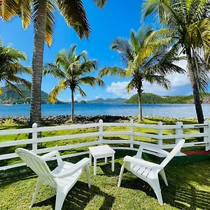 blue-lagoon-cottage-les-pieds-dans-l-eau.comcaribbean.com/
