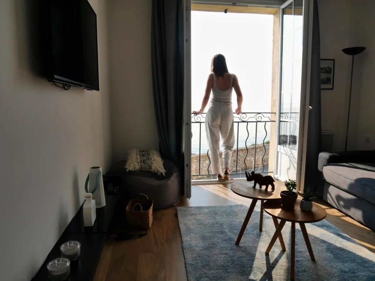 Amazing Renovated Flat Sea Front Old Town Antibes Apartment France